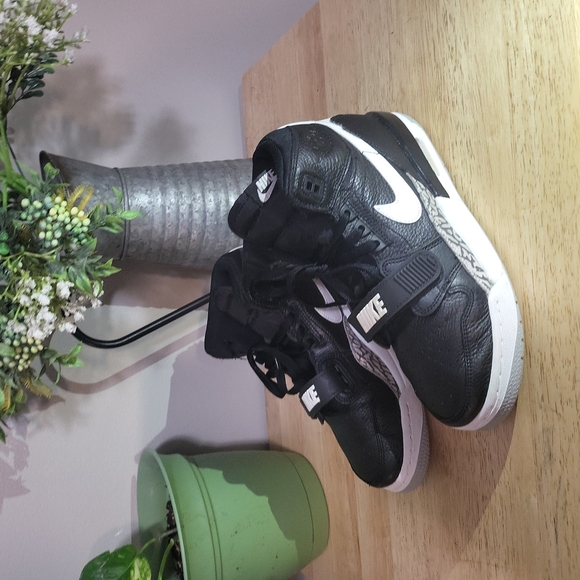 Jordan Other - Air Jordan Legacy 312 sneakers 6.5 Y Grade School
